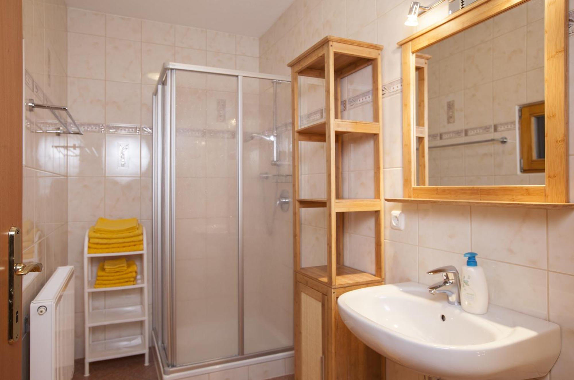 Biobauernhof Schuster Apartment Hopfgarten im Brixental Room photo